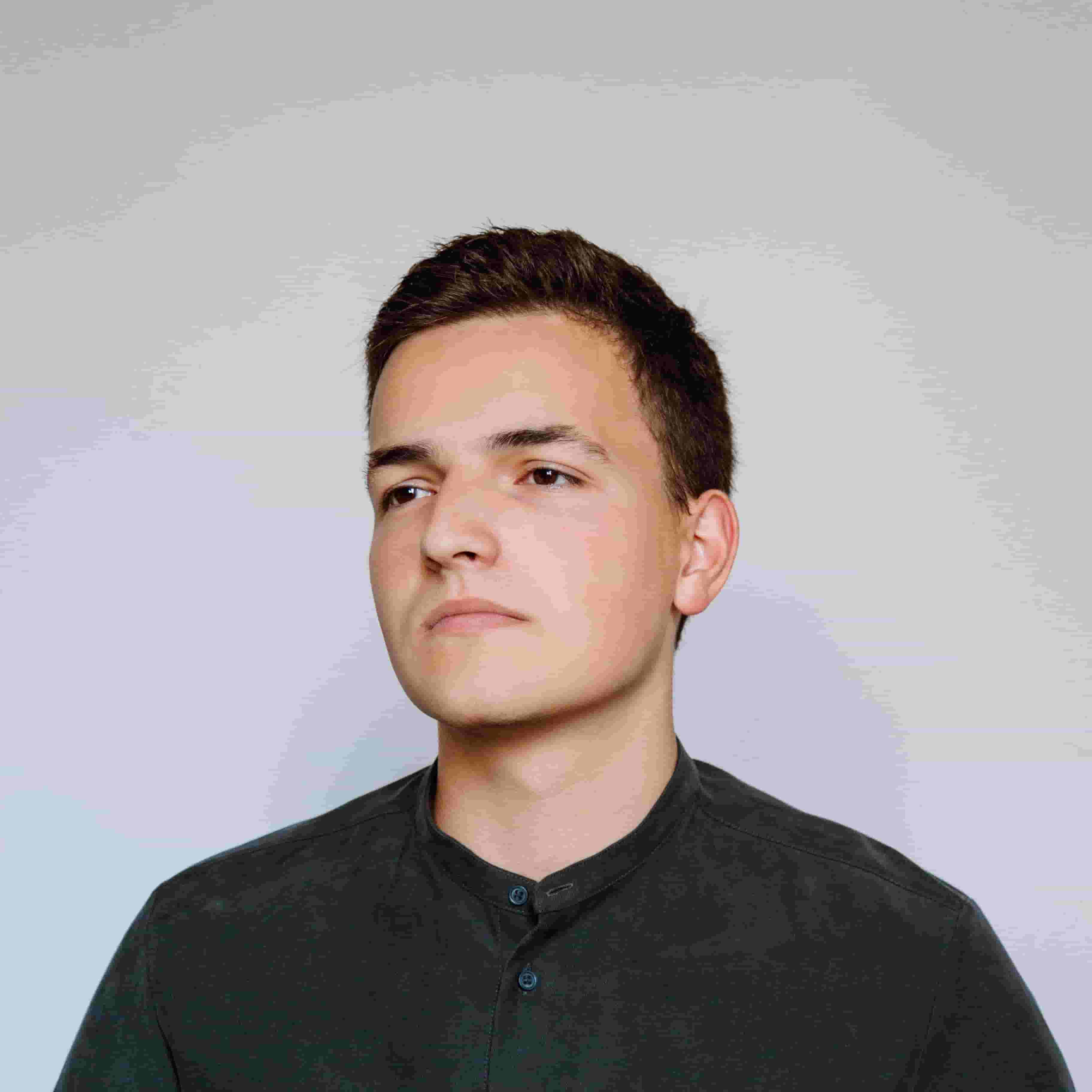 Michael R. - Content Writer